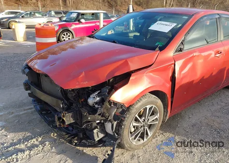 2023 Kia Forte Lxs z USA, uszkodzony, nr VIN 3KPF24AD4PE624446